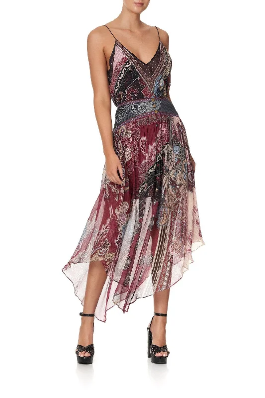 SHAPED WAIST SKIRT TALE OF THE FIRE BIRD velvet skirt plush