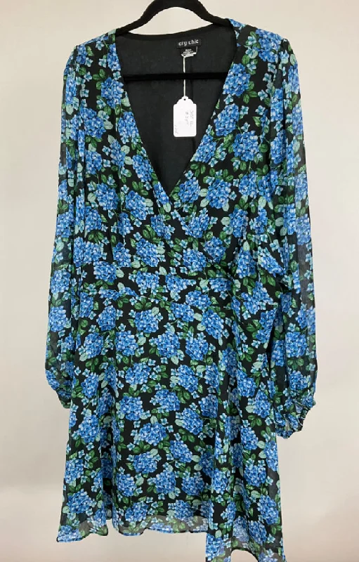 CITY CHIC BLUE FLORAL DRESS SZ 22 Tunics Occasion special