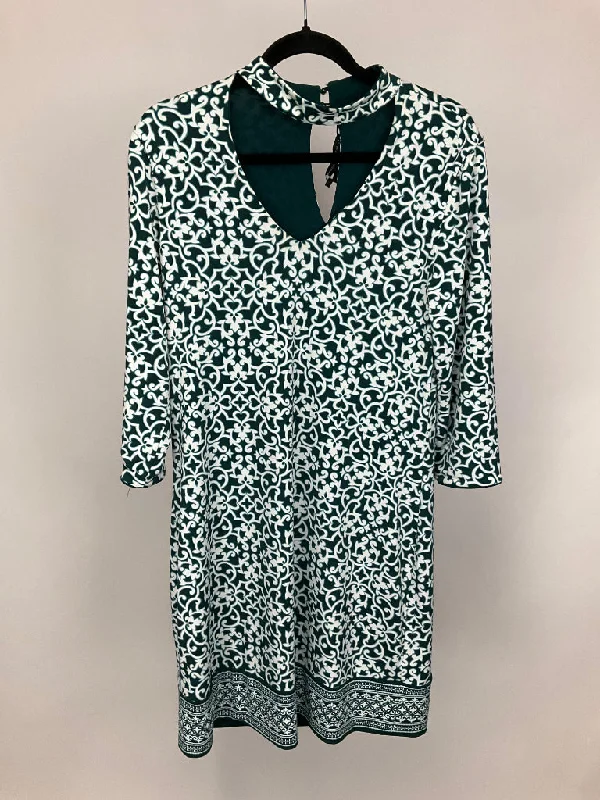 NWT WHITE HOUSE BLACK MARKET GREEN & WHITE DRESS SZ M Tunics Sophisticated sleek