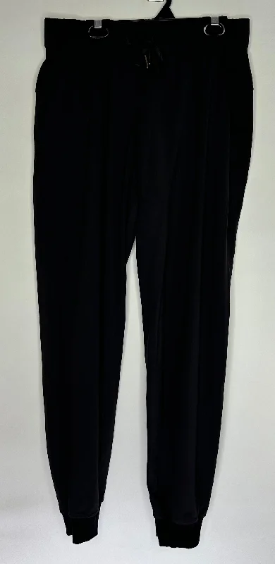 Lululemon Pants size 8/M Comfortable Pleated Pants