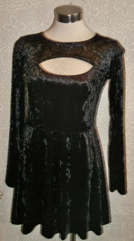PUNK/GOTH/BLACK  VELOR DRESS Dress size12-CUT-OUT SECTION AT BUST,FLOATY SKIRT.