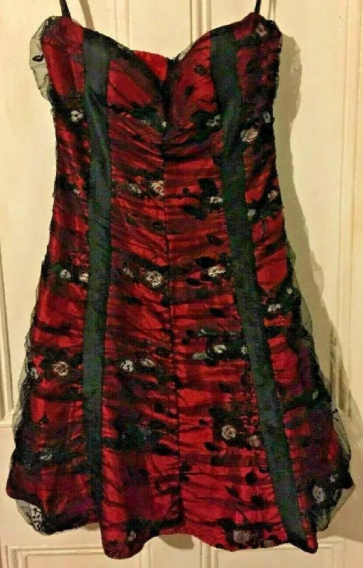 stunning Red and Black Gothic Dress Knee Length,underlayers  Size 10
